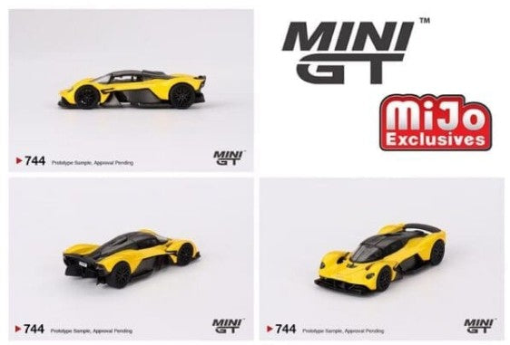 Mini GT - Aston Martin Valkyrie #744