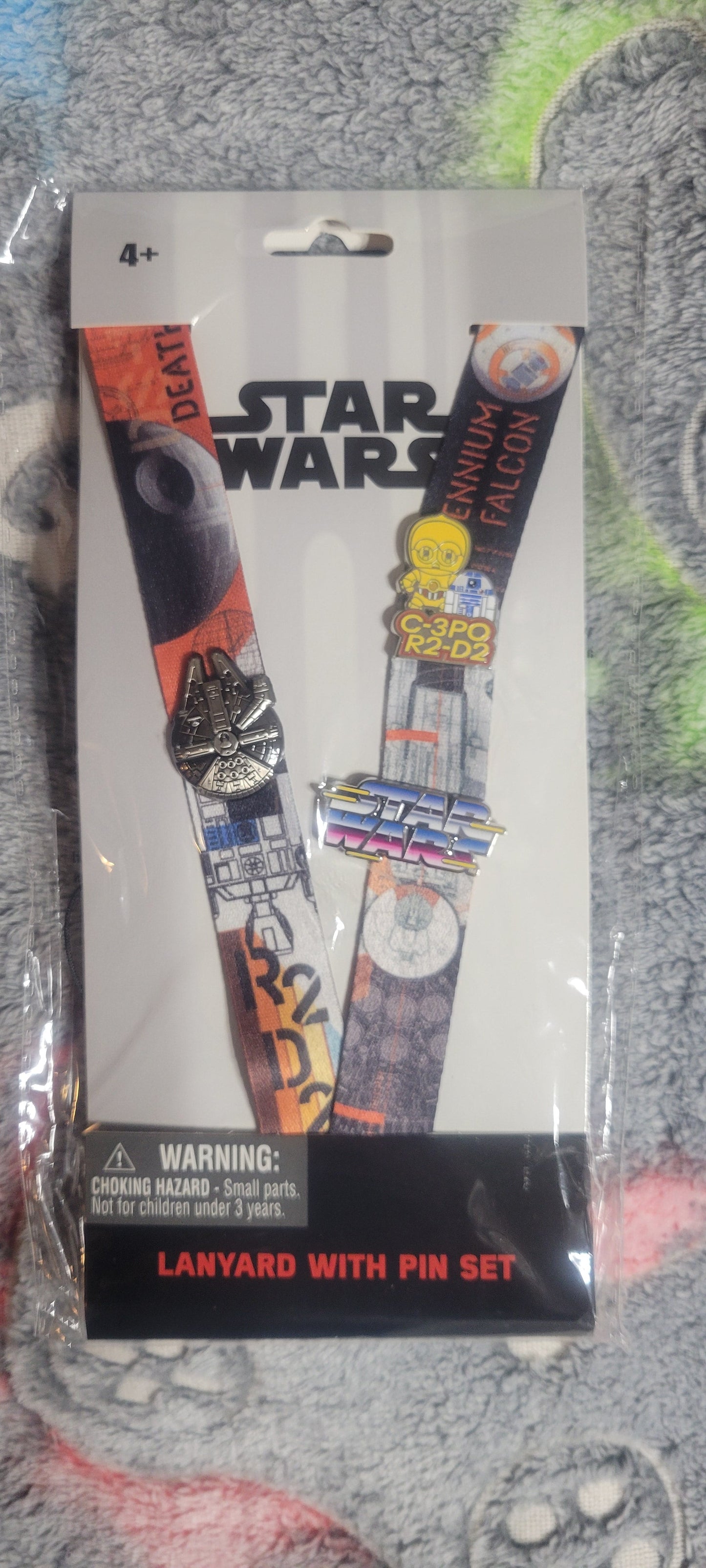 Star Wars - Lanyard with Pin Set