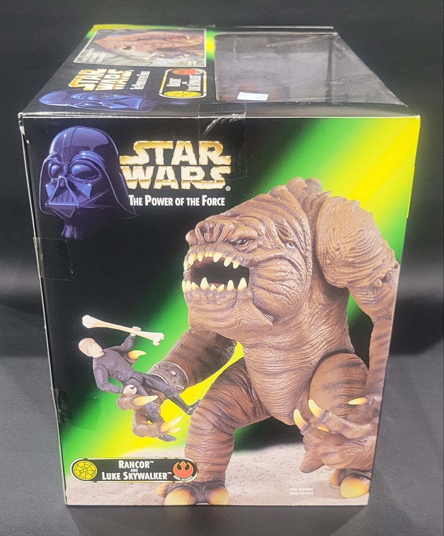 Star Wars - Rancor and Luke Skywalker