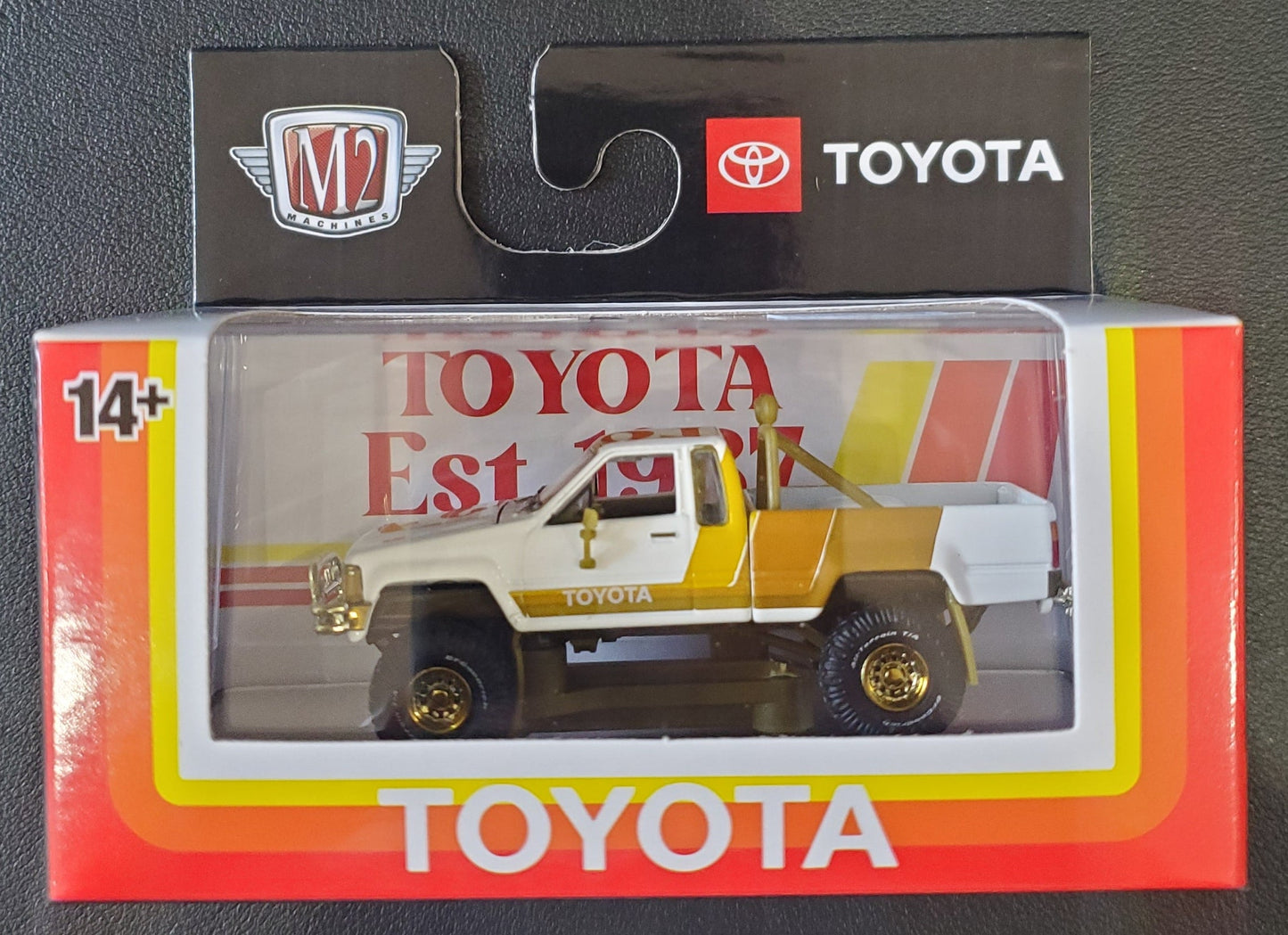 M2 Machines - 1985 Toyota Truck *CHASE*
