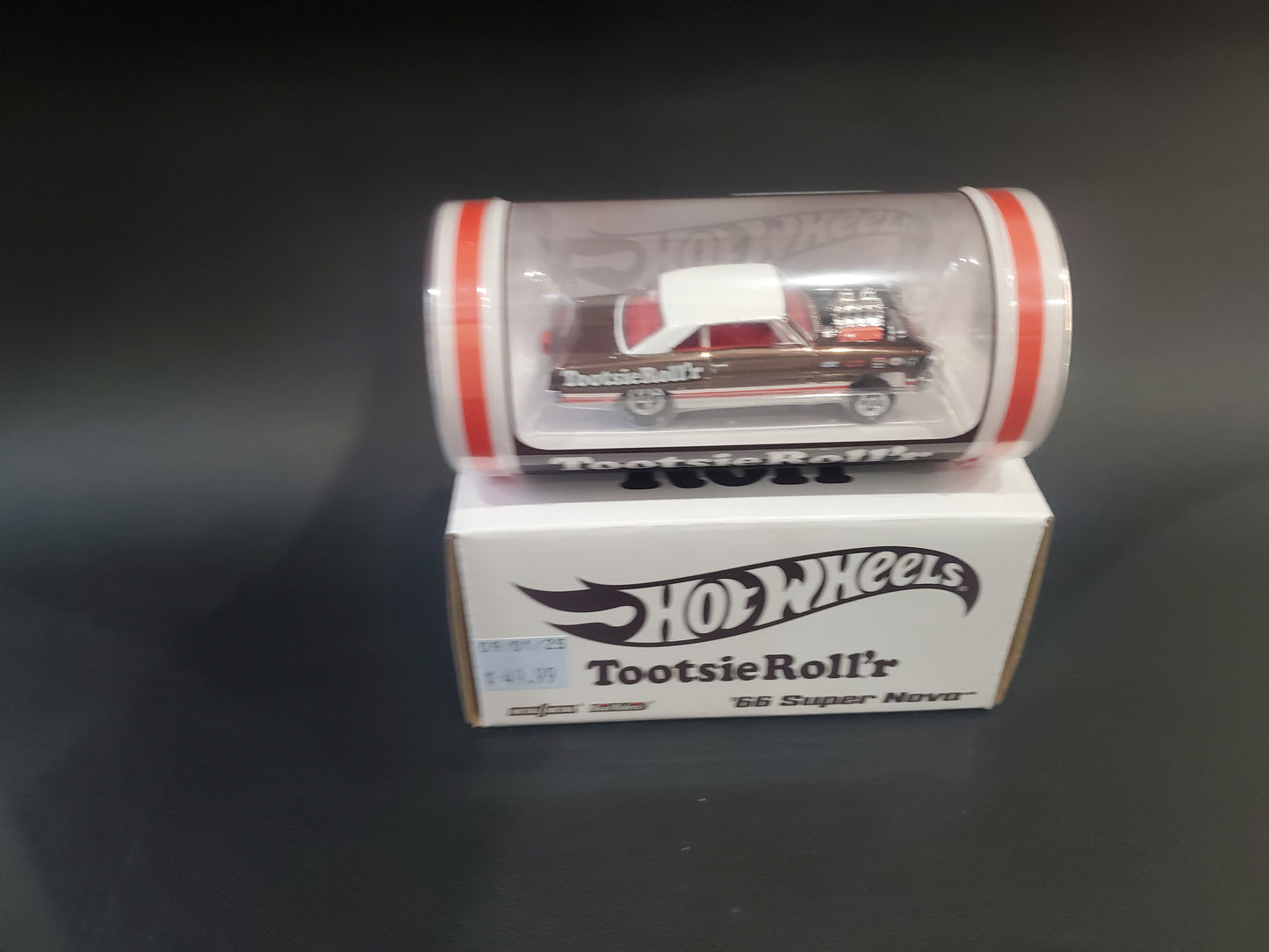 Hot Wheels - '66 Super Nova Tootsie Roll'r